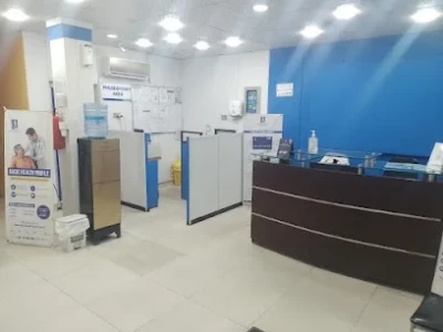 Chughtai Lab, Near Aziz Fatima Hospital, Faisalabad